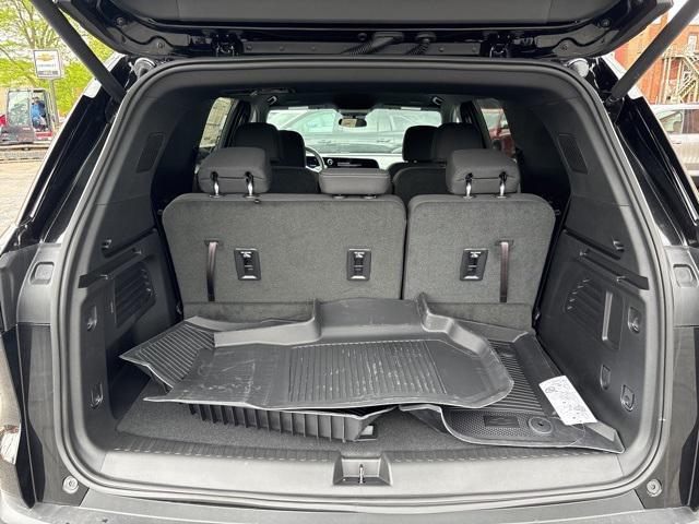 new 2025 Chevrolet Traverse car, priced at $42,445
