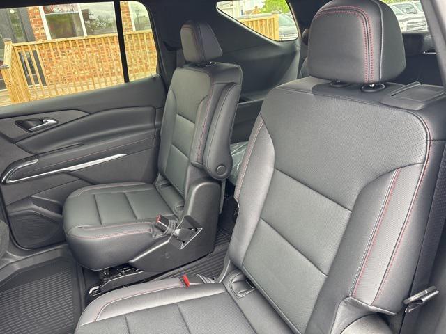 new 2025 Chevrolet Traverse car, priced at $50,145