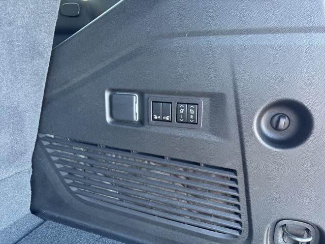 used 2024 Chevrolet Tahoe car, priced at $65,998
