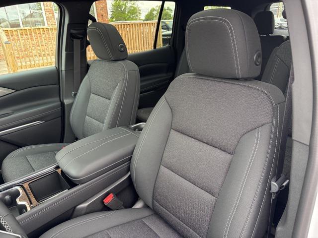 new 2025 Chevrolet Traverse car, priced at $47,870