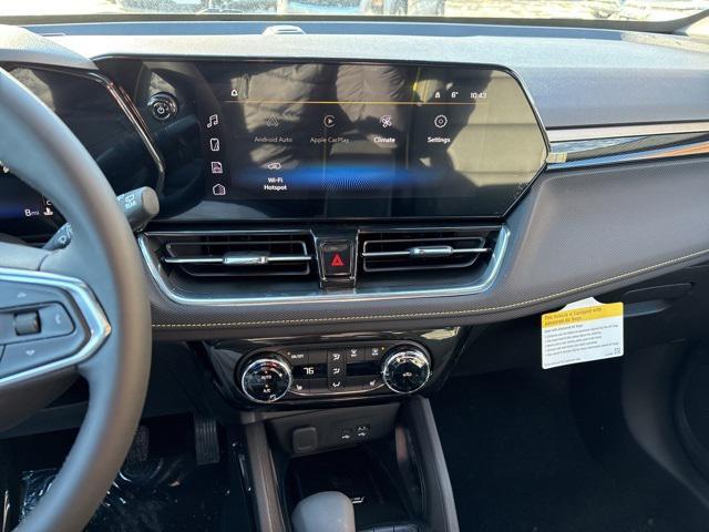 new 2025 Chevrolet TrailBlazer car, priced at $32,580