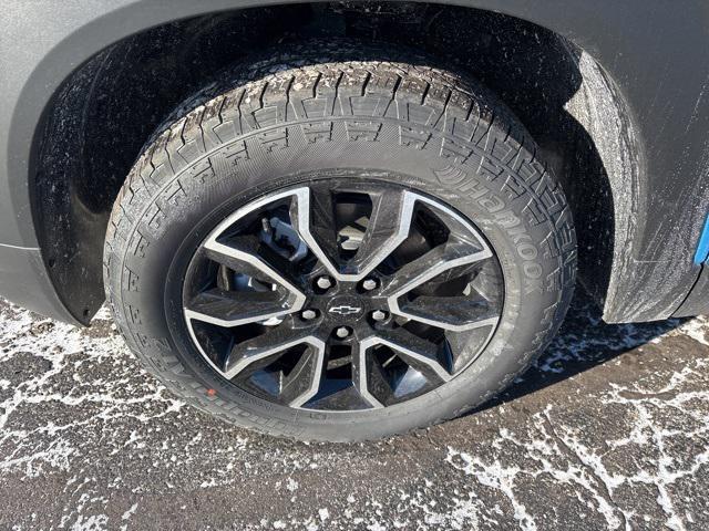 new 2025 Chevrolet TrailBlazer car, priced at $32,580