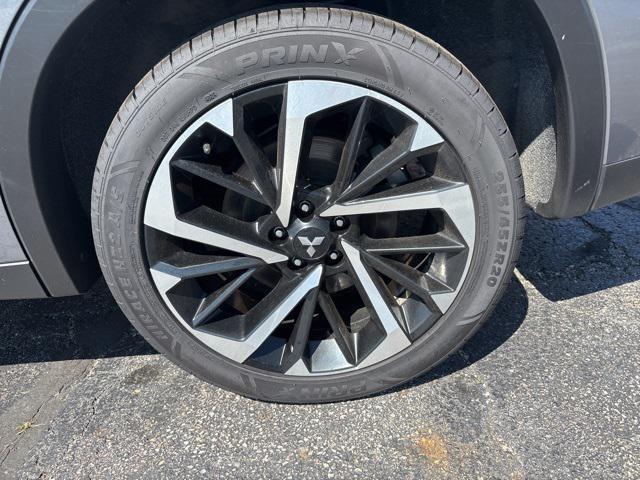 used 2023 Mitsubishi Outlander car, priced at $21,999