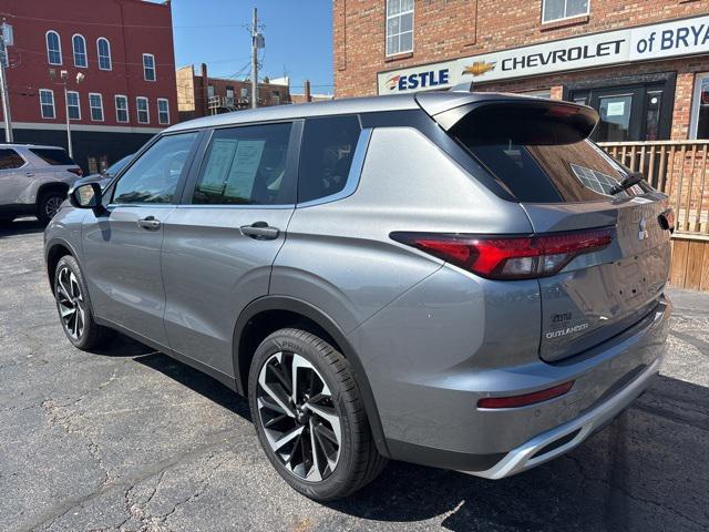 used 2023 Mitsubishi Outlander car, priced at $21,999