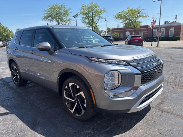 used 2023 Mitsubishi Outlander car, priced at $21,999
