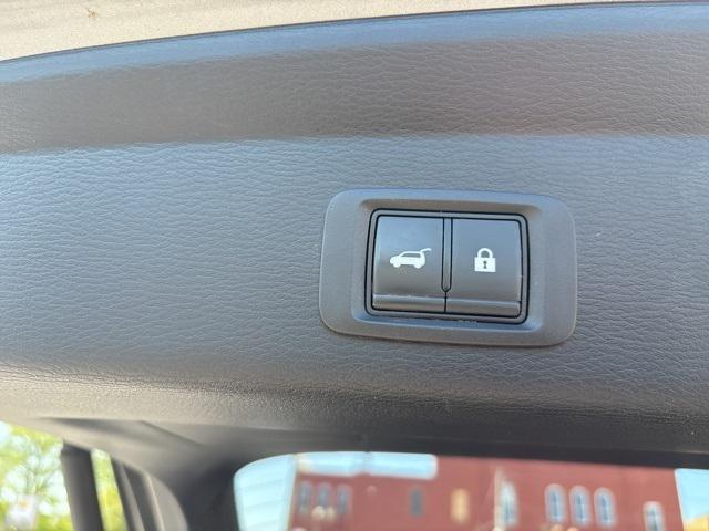 used 2023 Mitsubishi Outlander car, priced at $21,999