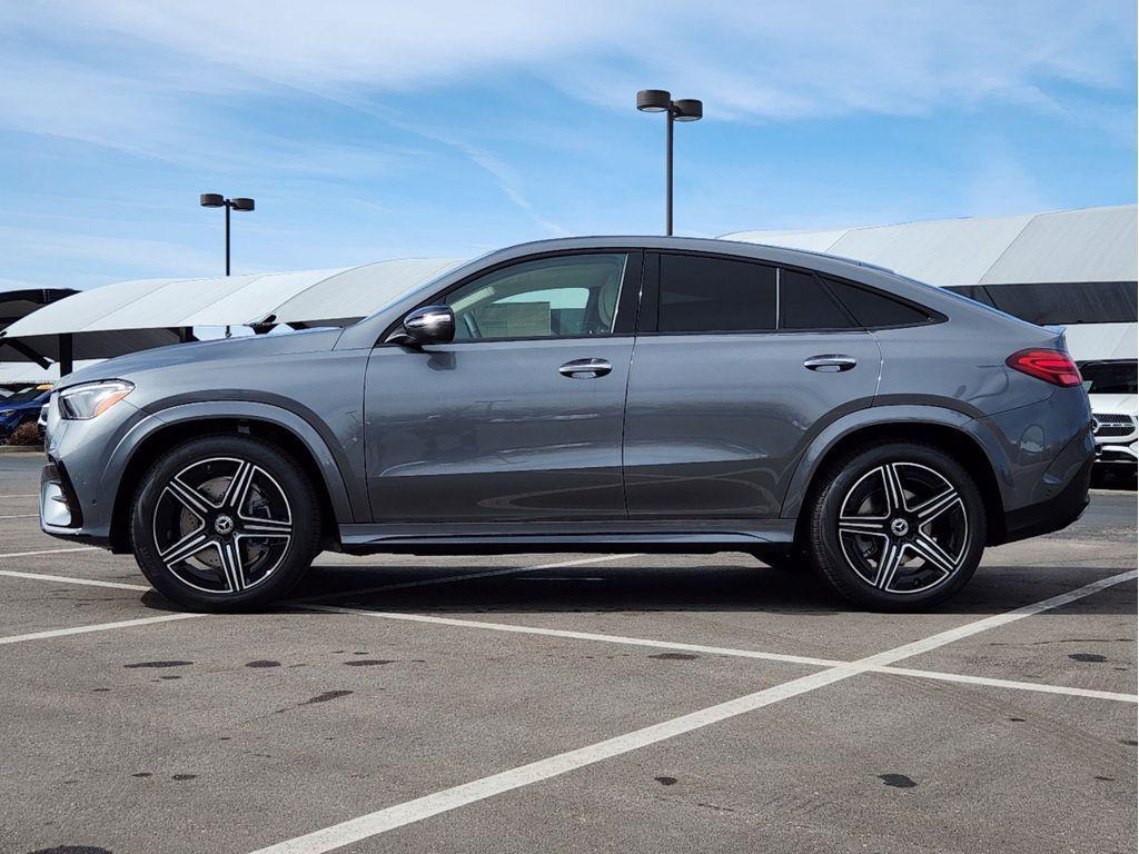 new 2025 Mercedes-Benz GLE 450 car, priced at $85,722
