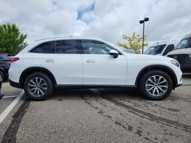 new 2025 Mercedes-Benz GLC 300 car, priced at $53,284