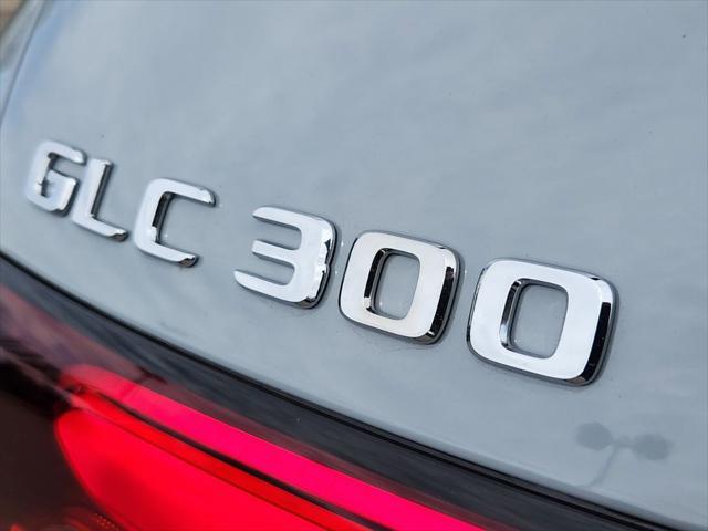 new 2025 Mercedes-Benz GLC 300 car, priced at $65,302