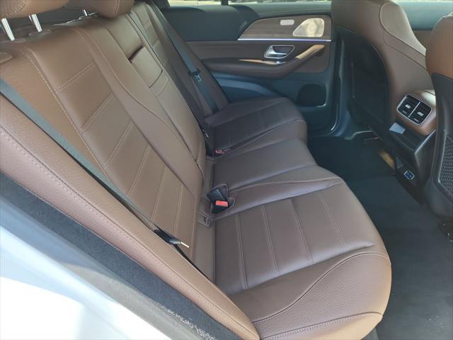 new 2025 Mercedes-Benz GLE 580 car, priced at $101,264
