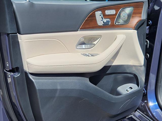 new 2025 Mercedes-Benz GLE 450 car, priced at $82,915