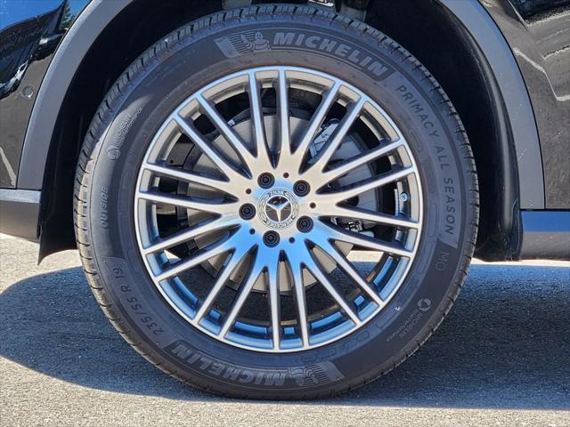 used 2025 Mercedes-Benz GLC 300 car, priced at $55,999