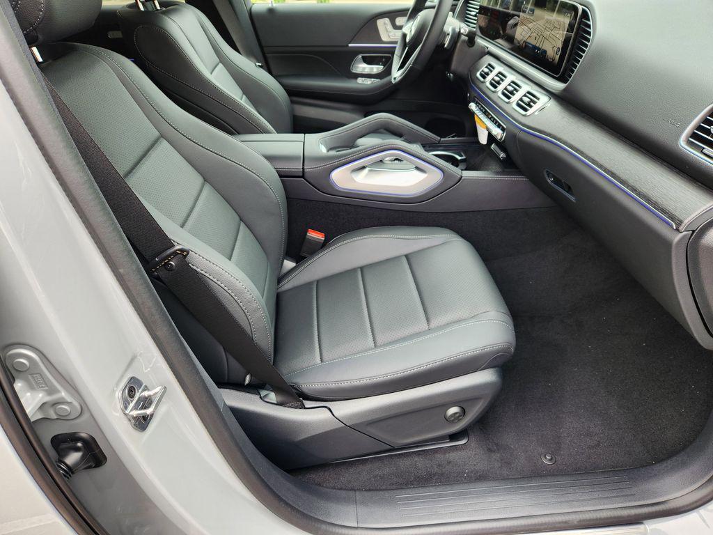 new 2026 Mercedes-Benz GLE 450e car, priced at $83,929