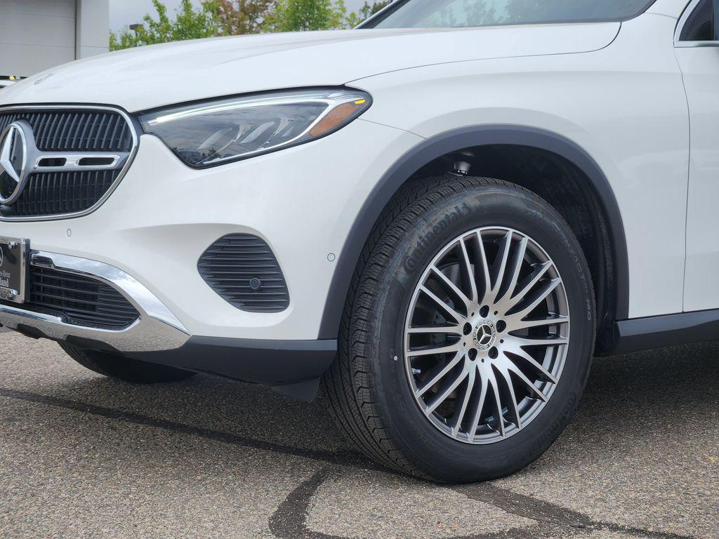 used 2025 Mercedes-Benz GLC 300 car, priced at $47,500