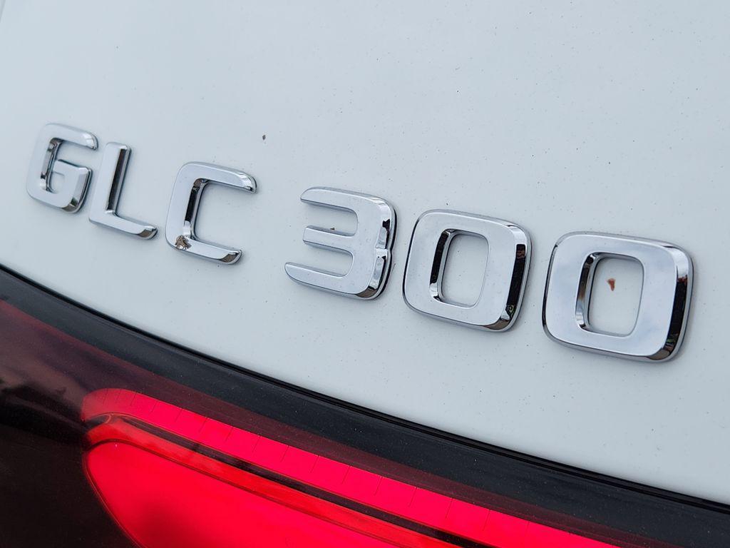 used 2025 Mercedes-Benz GLC 300 car, priced at $47,500