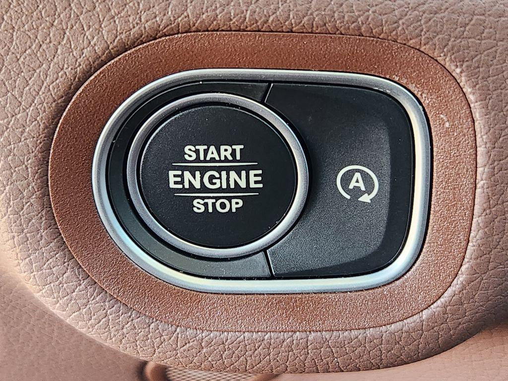 used 2025 Mercedes-Benz GLE 350 car, priced at $64,750