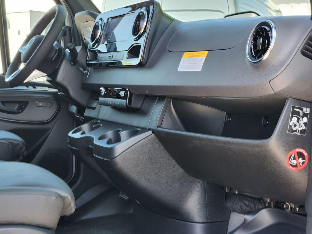 new 2025 Mercedes-Benz Sprinter 2500 car, priced at $80,646