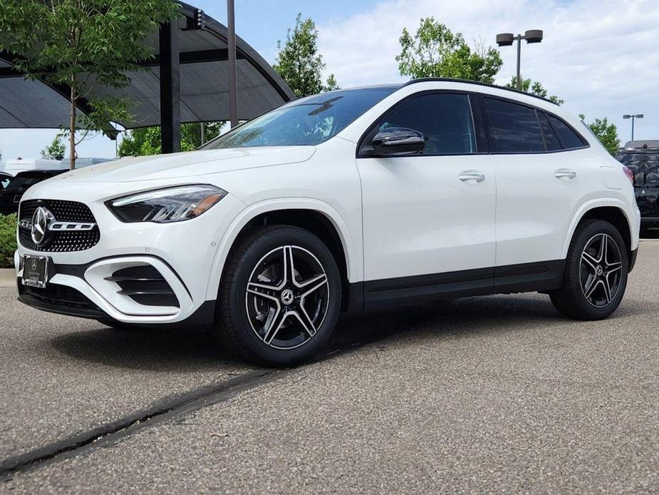 new 2025 Mercedes-Benz GLA 250 car, priced at $53,764