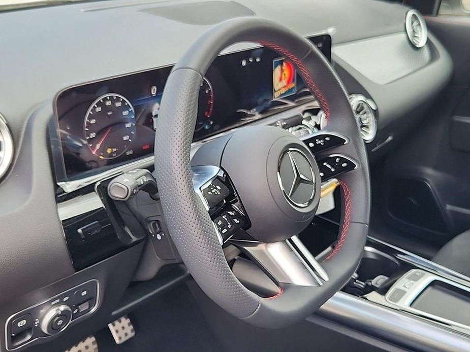 new 2025 Mercedes-Benz GLA 250 car, priced at $53,764