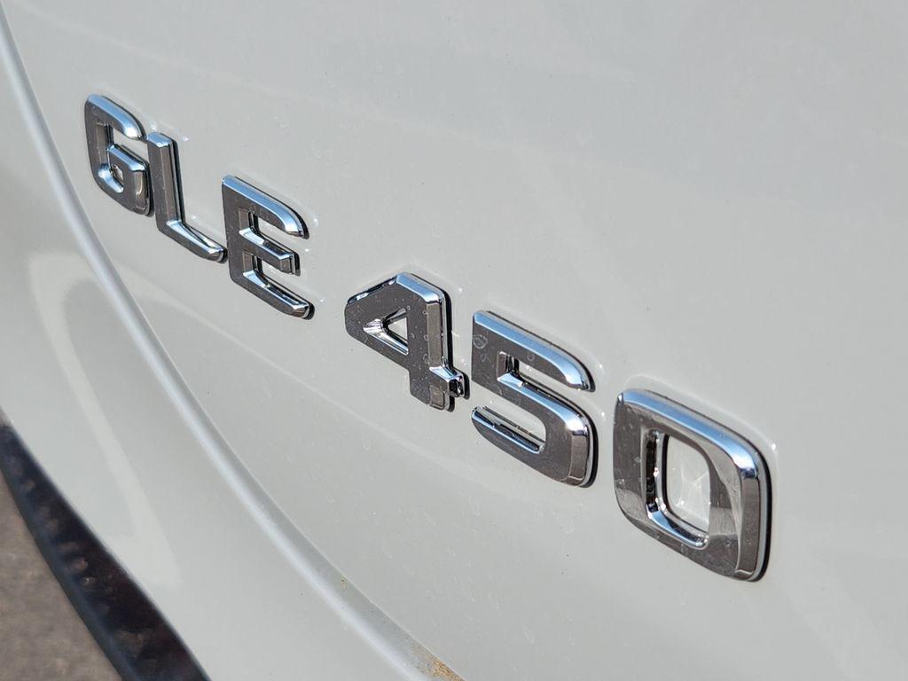 new 2026 Mercedes-Benz GLE 450 car, priced at $85,829