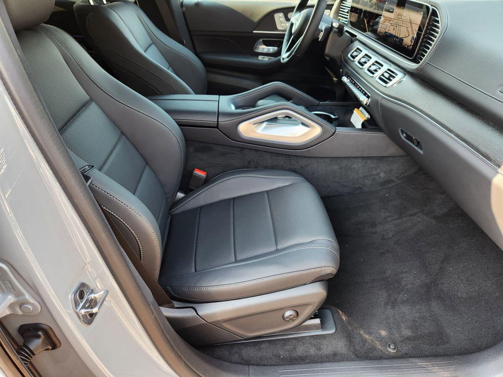 new 2026 Mercedes-Benz GLE 450 car, priced at $85,829