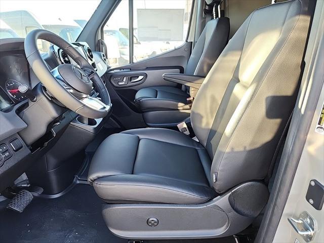 new 2025 Mercedes-Benz Sprinter 2500 car, priced at $80,949