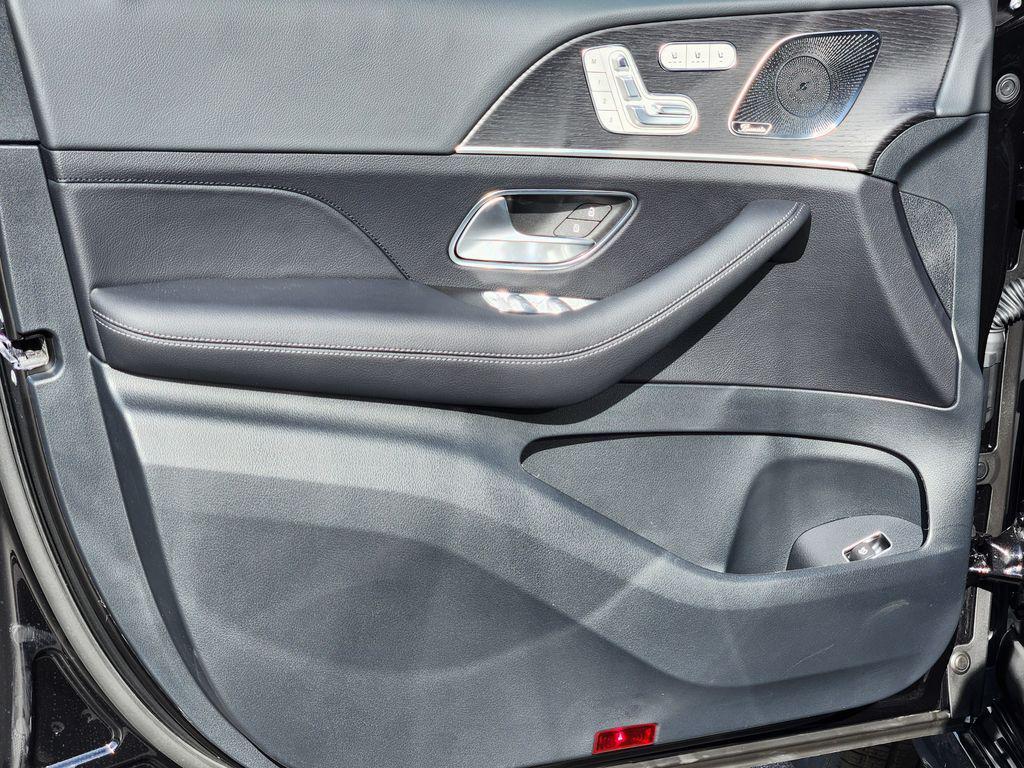 new 2026 Mercedes-Benz GLE 450 car, priced at $82,079