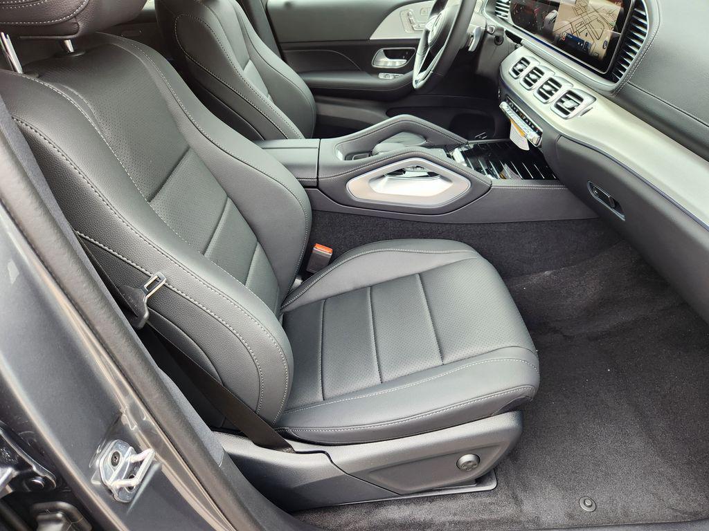 new 2026 Mercedes-Benz GLE 450 car, priced at $83,919