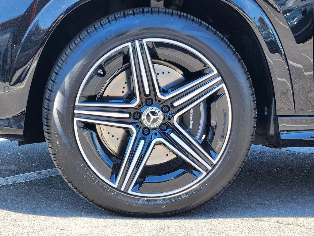 used 2025 Mercedes-Benz GLE 450 car, priced at $72,500