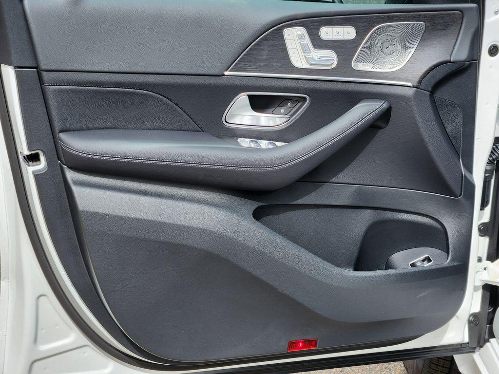 new 2026 Mercedes-Benz GLE 450 car, priced at $83,829