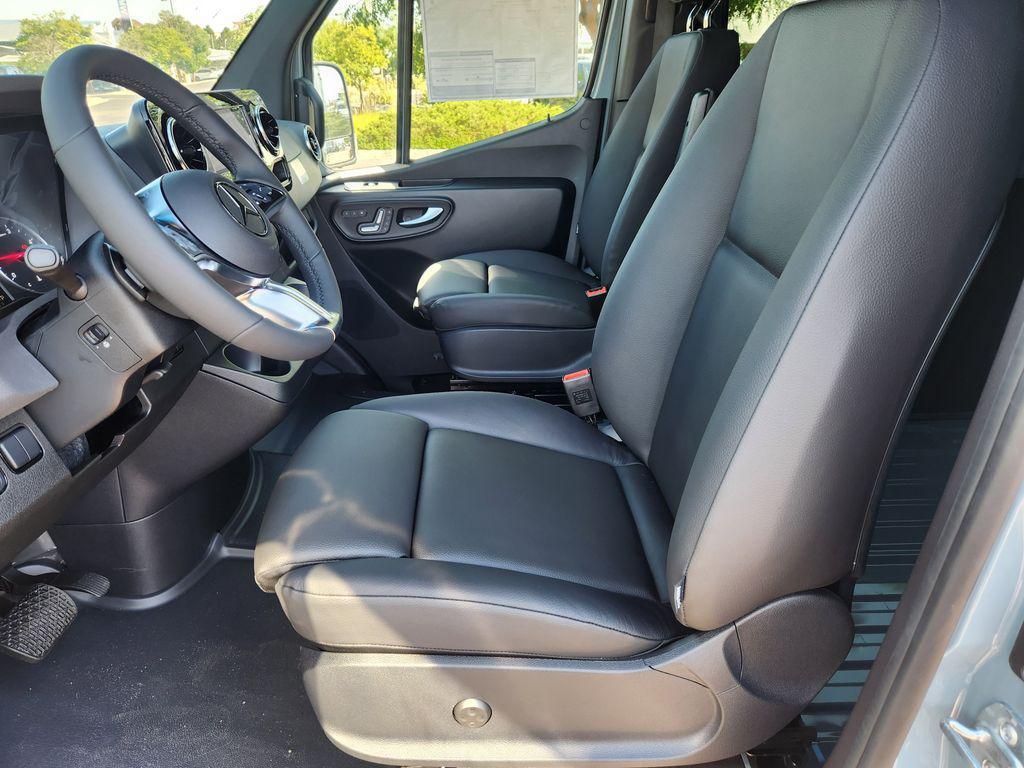 new 2025 Mercedes-Benz Sprinter 2500 car, priced at $86,288