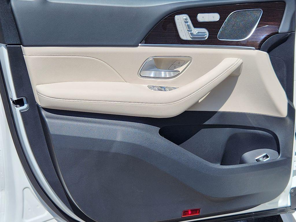 new 2026 Mercedes-Benz GLE 350 car, priced at $71,019