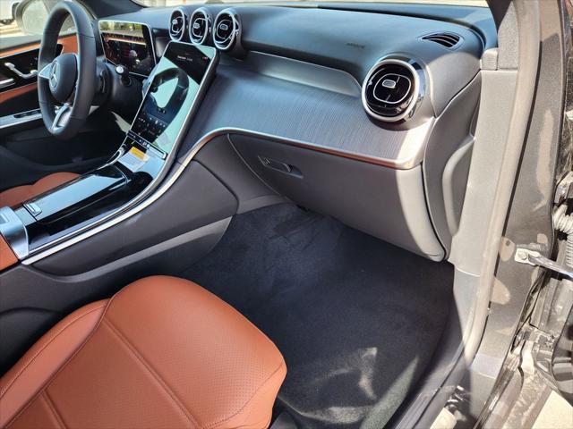 new 2025 Mercedes-Benz GLC 300 car, priced at $54,034