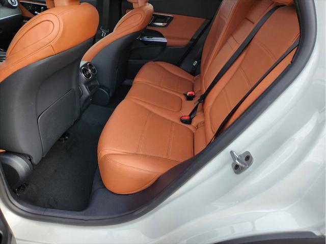 new 2025 Mercedes-Benz GLC 300 car, priced at $58,599
