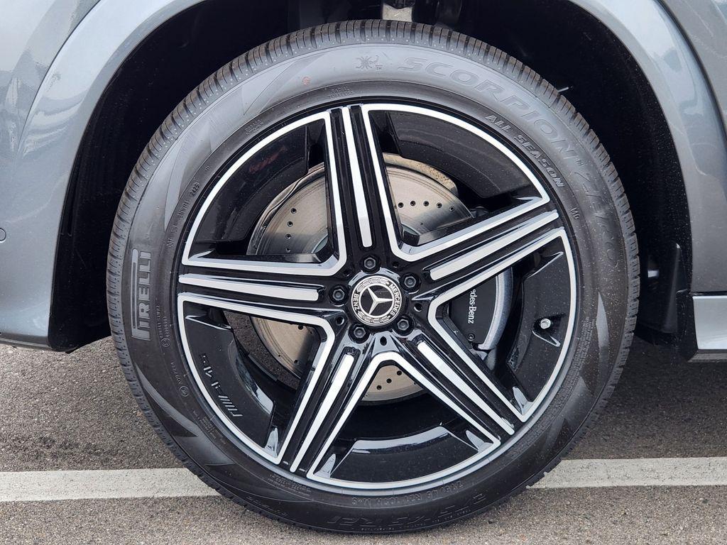 new 2026 Mercedes-Benz GLE 450 car, priced at $85,699