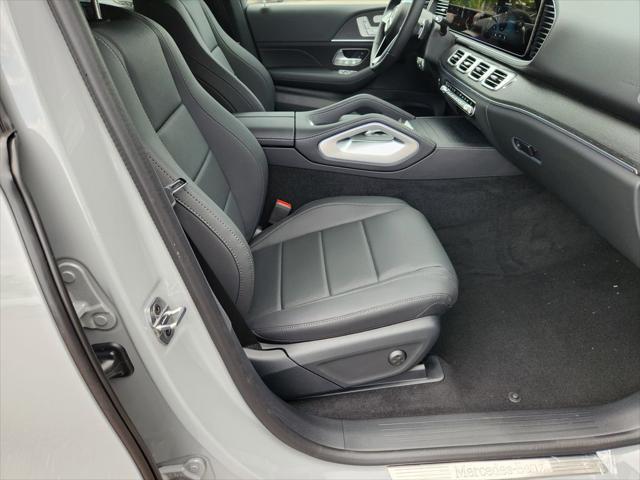 new 2025 Mercedes-Benz GLE 450 car, priced at $84,564