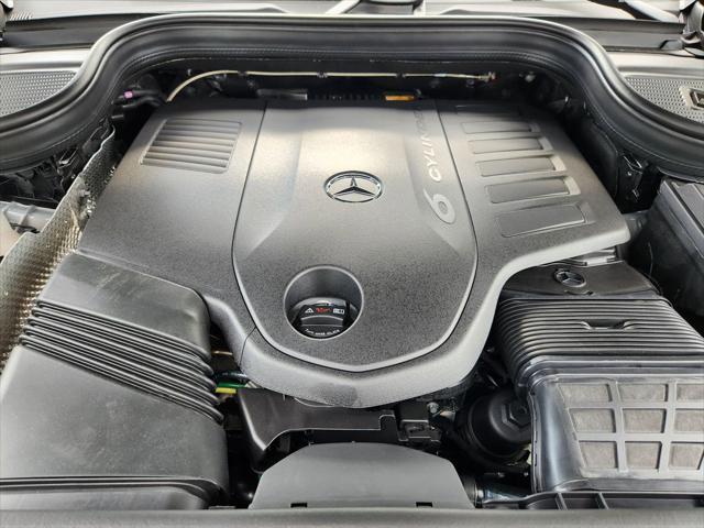 new 2025 Mercedes-Benz GLE 450 car, priced at $84,564