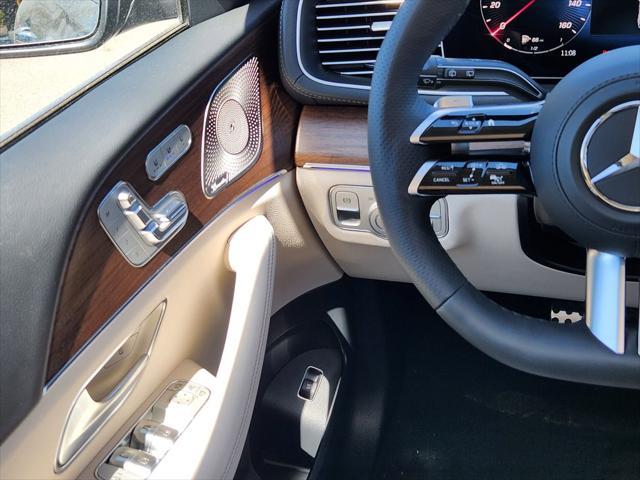 new 2025 Mercedes-Benz GLS 450 car, priced at $100,714