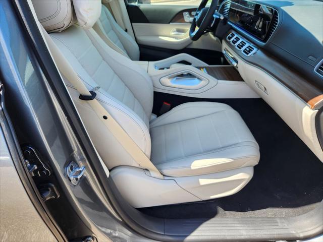 new 2025 Mercedes-Benz GLS 450 car, priced at $100,714