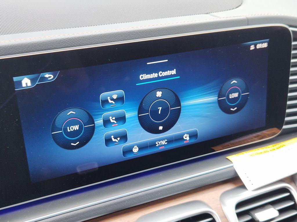 new 2025 Mercedes-Benz GLE 450 car, priced at $84,734