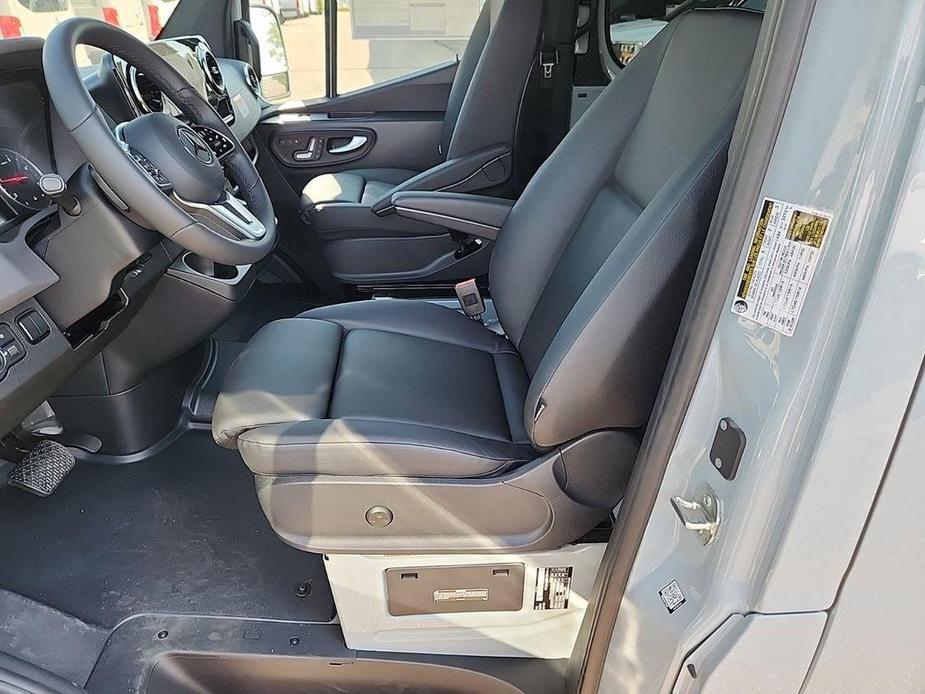 used 2024 Mercedes-Benz Sprinter 2500 car, priced at $58,988