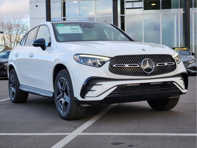 new 2025 Mercedes-Benz GLC 300 car, priced at $68,379