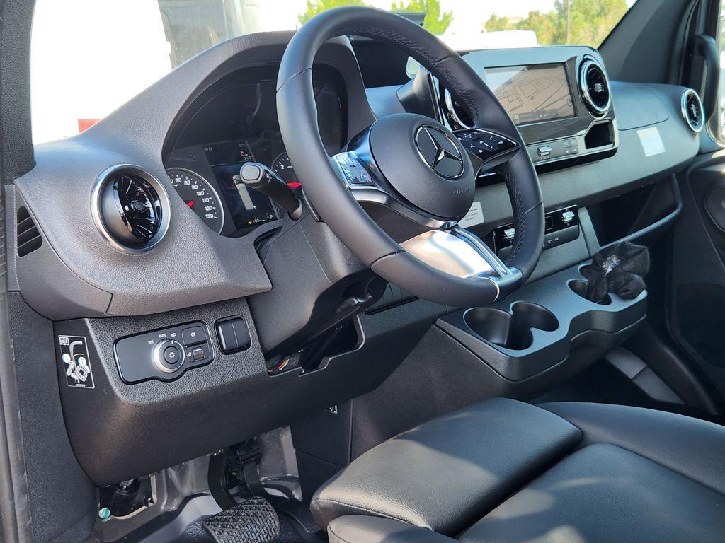new 2025 Mercedes-Benz Sprinter 2500 car, priced at $76,555