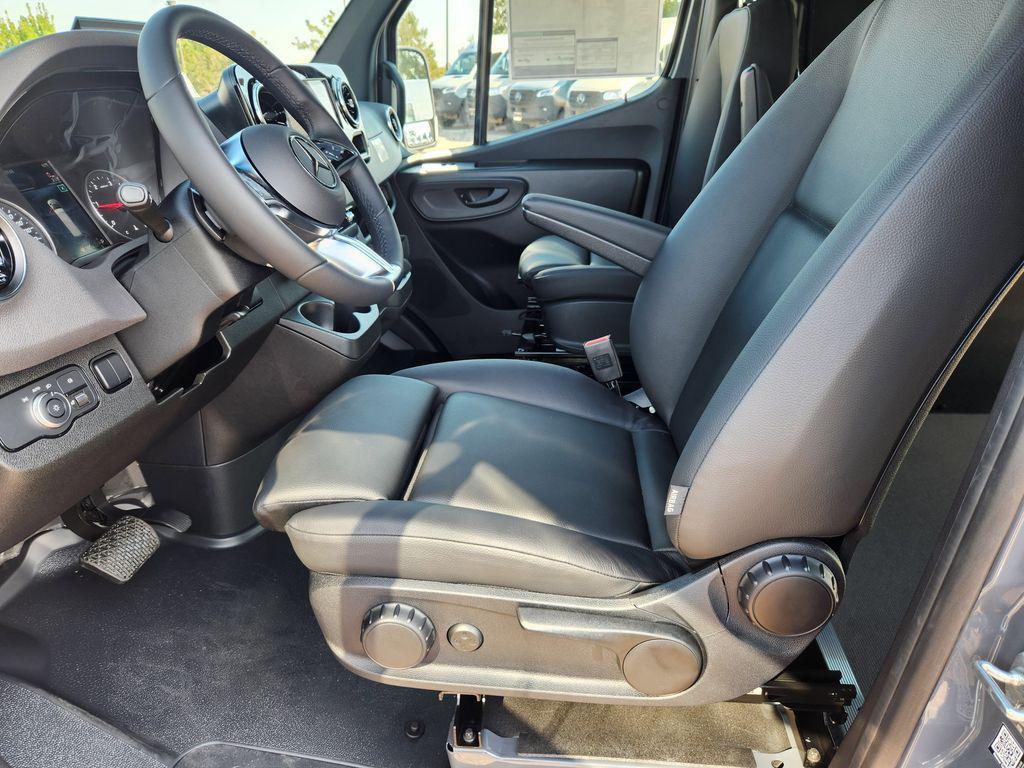 new 2025 Mercedes-Benz Sprinter 2500 car, priced at $76,555