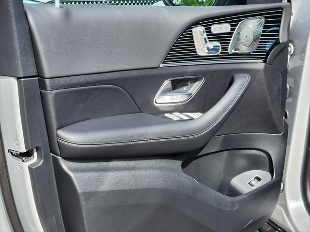 new 2025 Mercedes-Benz GLS 450 car, priced at $101,384