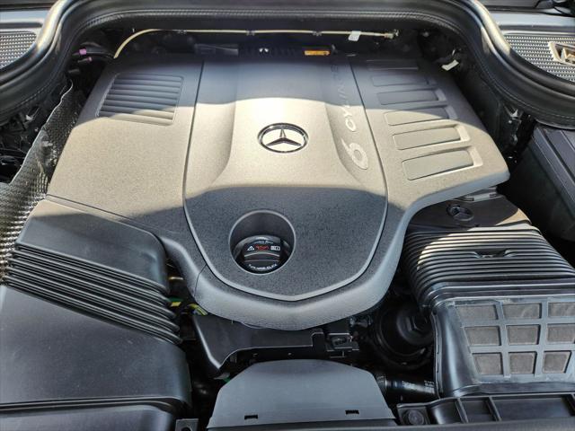 new 2025 Mercedes-Benz GLS 450 car, priced at $93,154