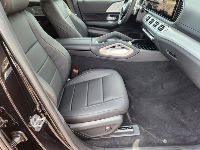 new 2025 Mercedes-Benz GLS 450 car, priced at $93,154