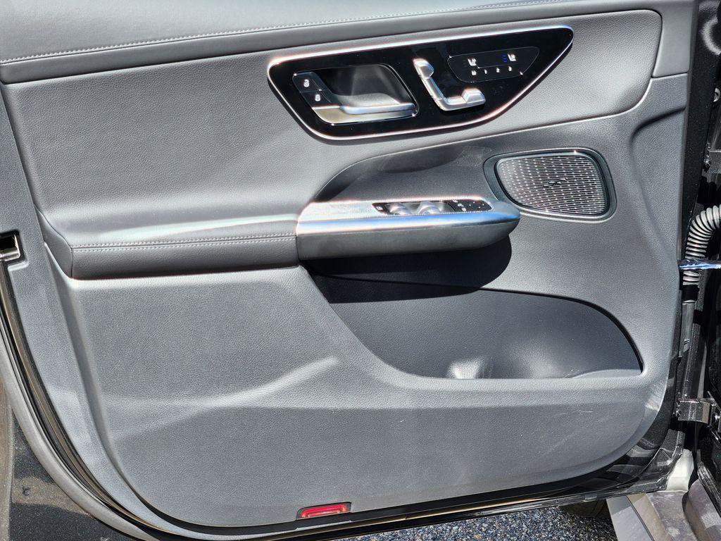 new 2026 Mercedes-Benz GLC 300 car, priced at $59,435