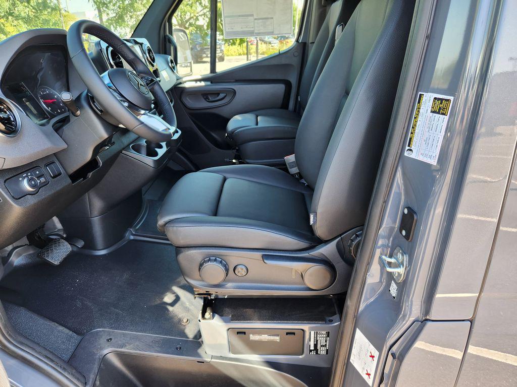 new 2025 Mercedes-Benz Sprinter 2500 car, priced at $75,956