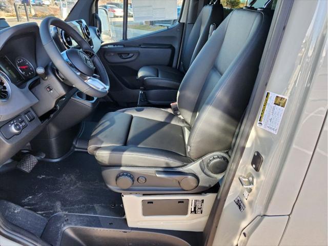 new 2025 Mercedes-Benz Sprinter 2500 car, priced at $75,428